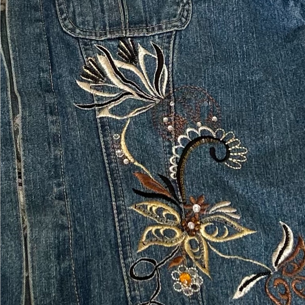 Jean jacket - Picture 5 of 7